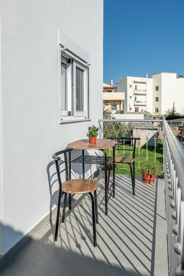 M City Apartments 100M From The Beach Chania  Екстер'єр фото