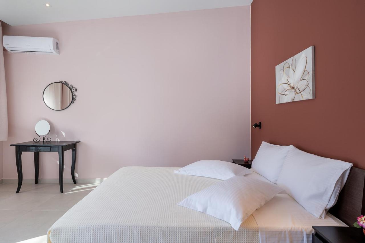 M City Apartments 100M From The Beach Chania  Екстер'єр фото