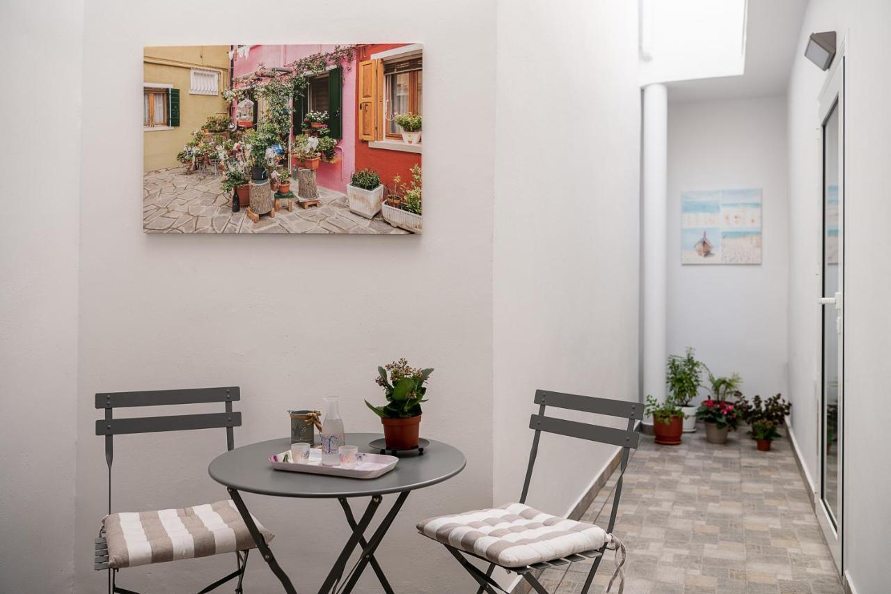 M City Apartments 100M From The Beach Chania  Екстер'єр фото