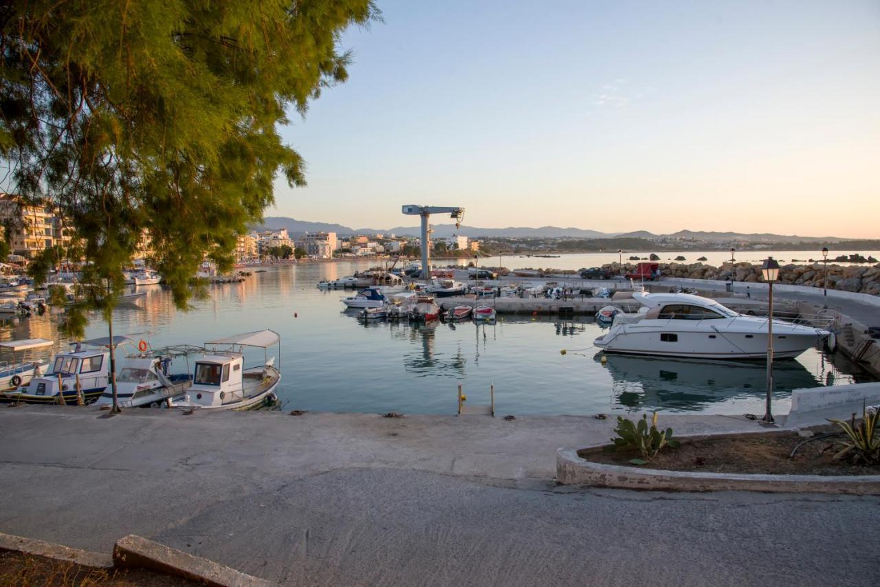 M City Apartments 100M From The Beach Chania  Екстер'єр фото